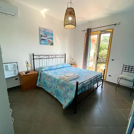 Апартаменты Vacanze Azzurra Марина-ди-Камерота